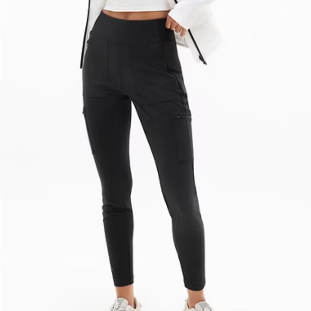 Athleta Headlands Hybrid Cargo Legging